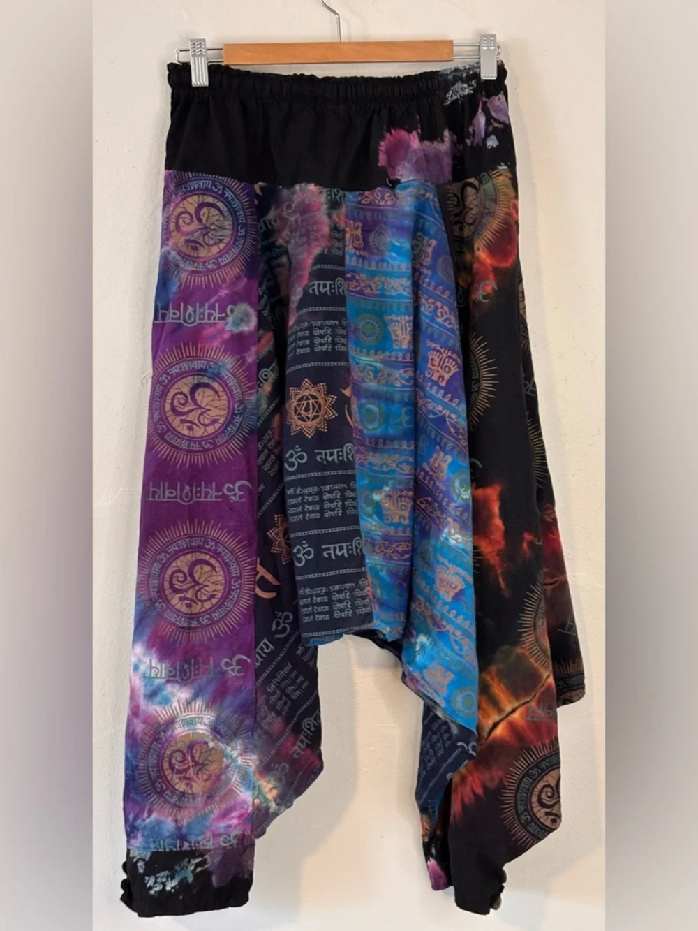 Kathmandu Imports Wide-Leg Printed Harem Tie-Dye Sacred Symbol Pants - Picture 2 of 11
